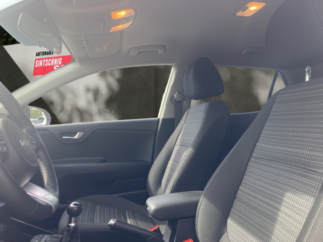 KIA STONIC SILBER 1.2 DPI MT5 84