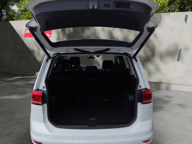 VW Touran Highline 1.4 TSI