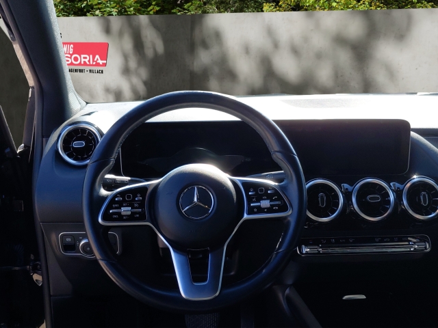 Mercedes-Benz Mercedes Benz B 180D