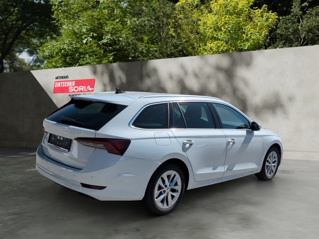 Skoda Octavia Combi 2.0 TDI Style DSG