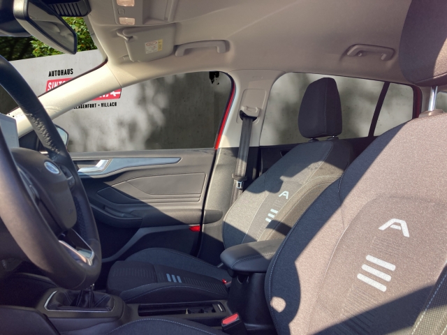 Ford Focus Turnier 1.0 Eco Boost Hybrid St-Line