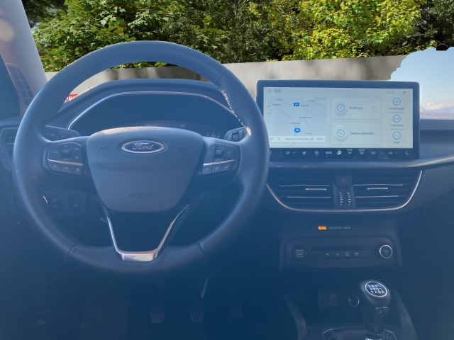 Ford Focus Turnier 1.0 Eco Boost Hybrid St-Line