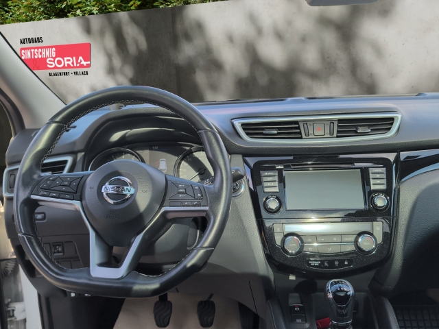 Nissan Qashqai 1.3 DIG-T 140PS 6MT 4×2 ZAMA Design SH 18′