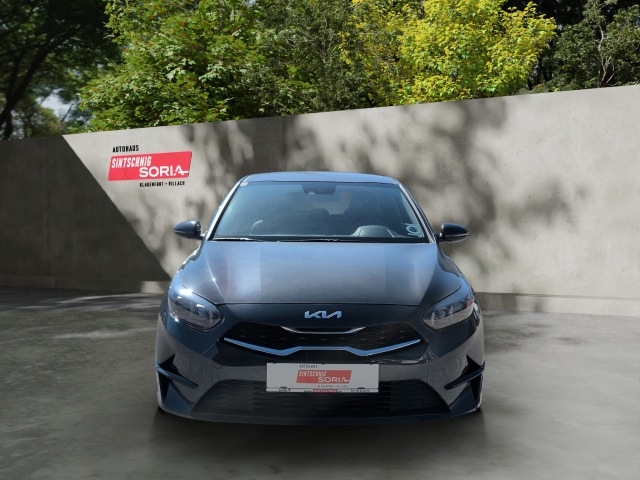 KIA Ceed Gold 1,5TGDI UVO MT6 160